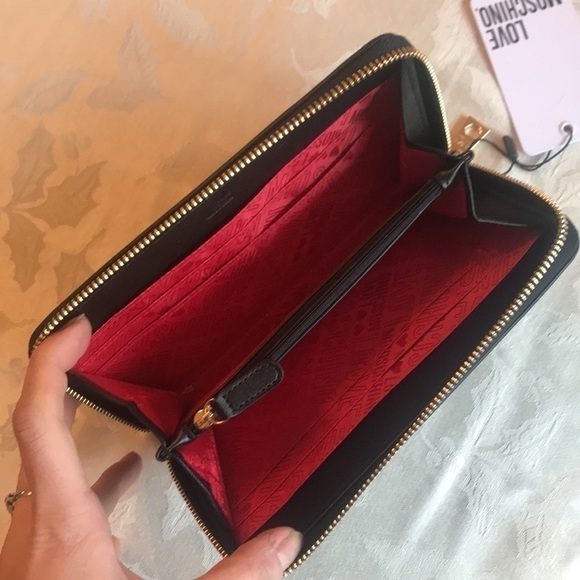 Brand New Love Moschino Black Gold Studded Zip Around Portafogli Nero Wallet - Picture 9 of 14